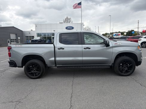 Used 2026 Chevrolet Silverado 1500 LT Trail Boss w/ LT Trail Boss Premium Package AWD/4WD image 2