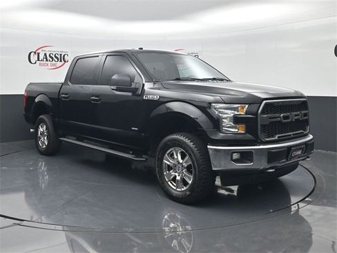 Used 2017 Ford F150 XLT w/ Equipment Group 302A Luxury image 5