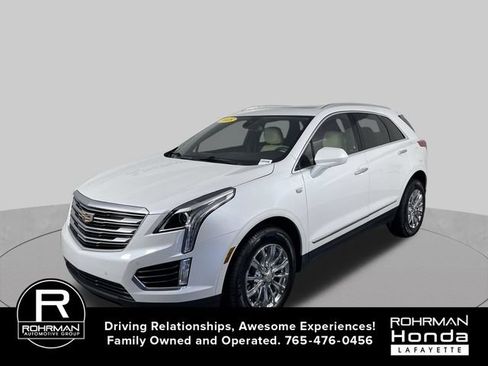 Used 2018 Cadillac XT5 Luxury w/ Driver Awareness Package AWD/4WD image 11