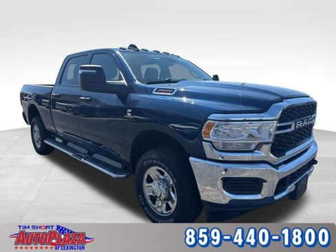 Used 2024 RAM 3500 Tradesman w/ Chrome Appearance Group AWD/4WD image 10