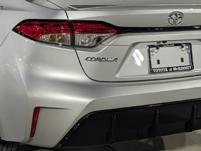 Certified 2026 Toyota Corolla SE w/ SE Premium Package FWD image 8