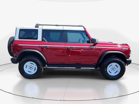Used 2025 Ford Bronco Heritage Edition AWD/4WD image 2