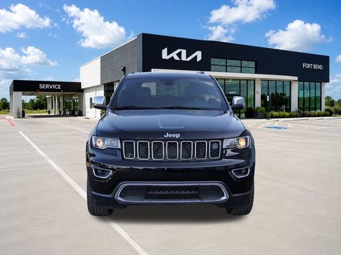 Used 2019 Jeep Grand Cherokee Limited AWD/4WD image 2