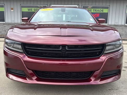 Used 2021 Dodge Charger SXT w/ Leather Interior Group image 2