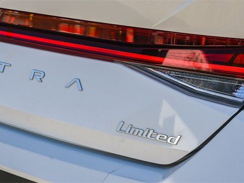 New 2026 Hyundai Elantra Limited image 10