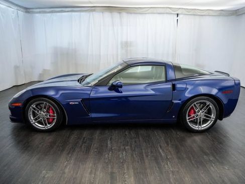 Used 2007 Chevrolet Corvette Z06 w/ Preferred Equipment Group RWD image 7