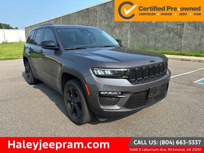 Used 2024 Jeep Grand Cherokee Limited w/ Black Appearance Package
