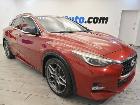 Used 2017 INFINITI QX30 Sport w/ Sport Leather Package image 7