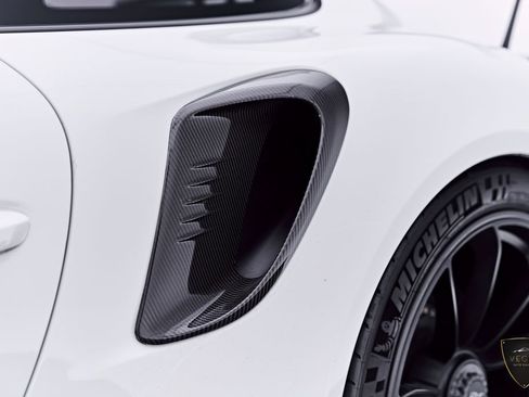 Used 2019 Porsche 911 GT3 RS RWD image 29