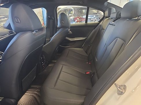 Used 2019 BMW 330i Sedan w/ Convenience Package RWD image 5