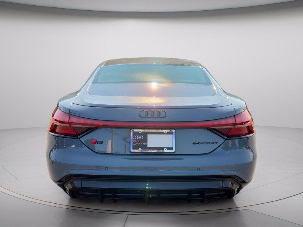 Used 2024 Audi RS e-tron GT w/ Carbon Performance Package AWD/4WD image 5