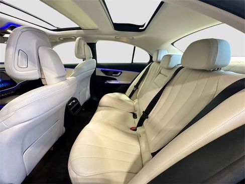 Certified 2025 Mercedes-Benz E 350 4MATIC Sedan image 26
