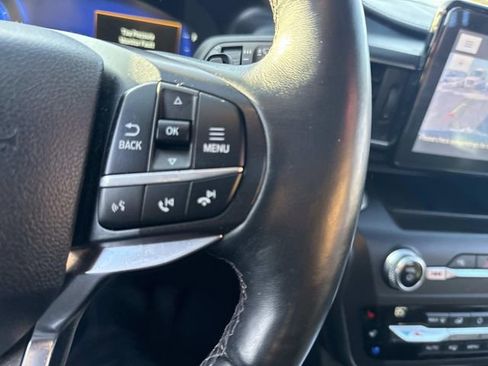 Used 2020 Ford Explorer Platinum image 36