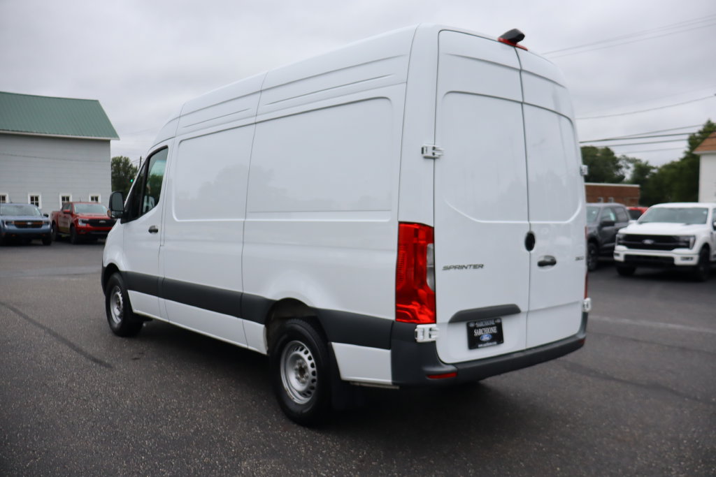 Used 2025 Mercedes-Benz Sprinter 2500 image 16