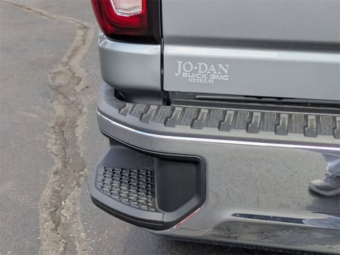 New 2025 GMC Sierra 2500 SLE w/ SLE Convenience Package image 28