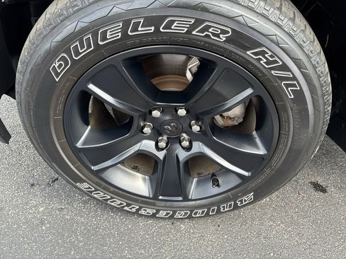 Used 2022 RAM 1500 Big Horn image 10