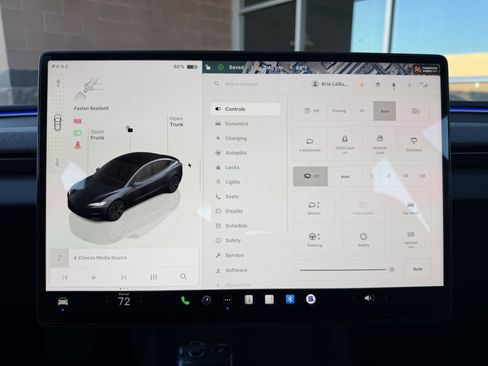 Used 2024 Tesla Model 3 image 17