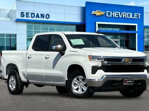 Used 2025 Chevrolet Silverado 1500 LT RWD image 2