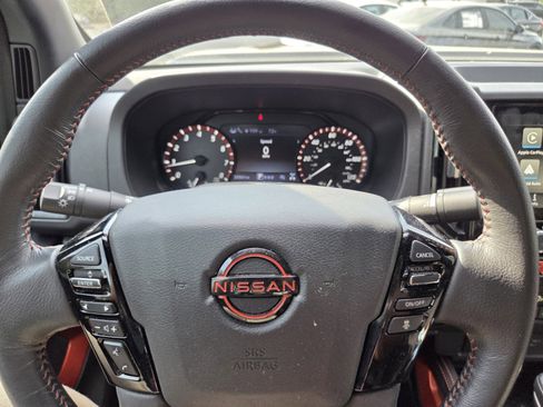 Used 2025 Nissan Frontier PRO-4X image 21
