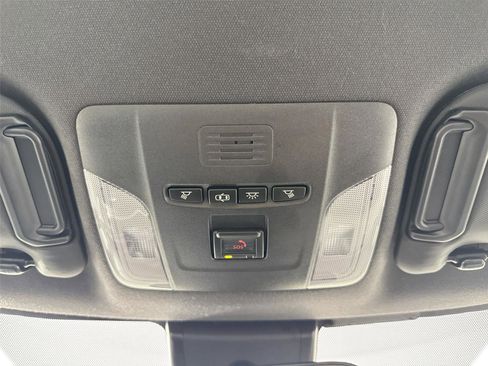 Certified 2022 Toyota Corolla SE w/ Carpet Mat Package (TMS) image 6