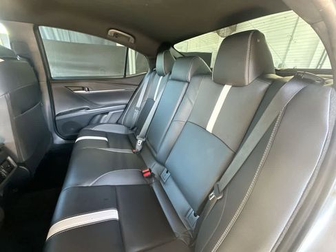 Used 2025 Toyota Camry SE w/ Convenience Package FWD image 22