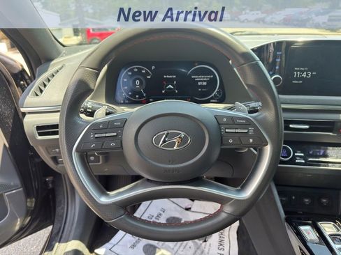 Used 2023 Hyundai Sonata SEL Plus FWD image 11