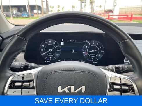 Used 2024 Kia Telluride SX w/ Towing Package FWD image 12