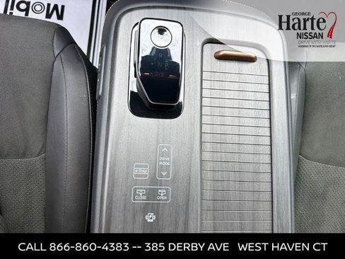 Certified 2024 Nissan Ariya AWD image 14
