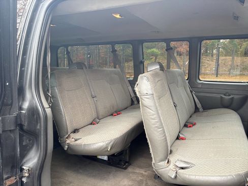 Used 2011 Chevrolet Express 3500 LT w/ LT Preferred Equipment Group image 15