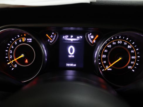 Used 2018 Jeep Wrangler Unlimited Sport AWD/4WD image 33