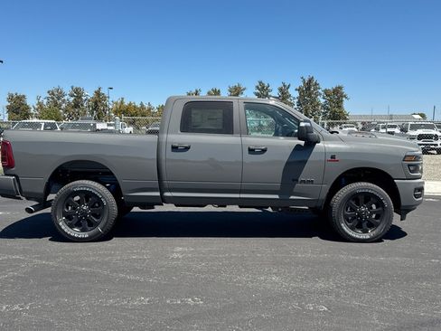 New 2026 RAM 2500 Big Horn AWD/4WD image 2