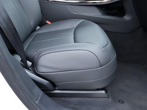 New 2025 Land Rover Range Rover Sport Dynamic SE image 11