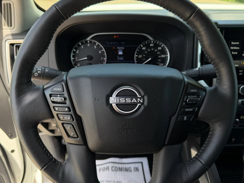 Used 2025 Nissan Frontier SV w/ SV Convenience Package RWD image 23