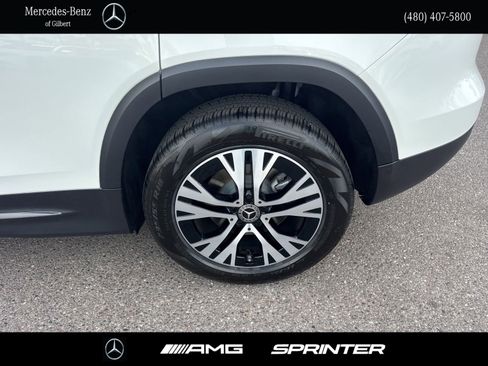 Used 2026 Mercedes-Benz GLB 250 image 9