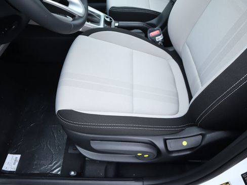 New 2026 Hyundai Venue SEL FWD image 11