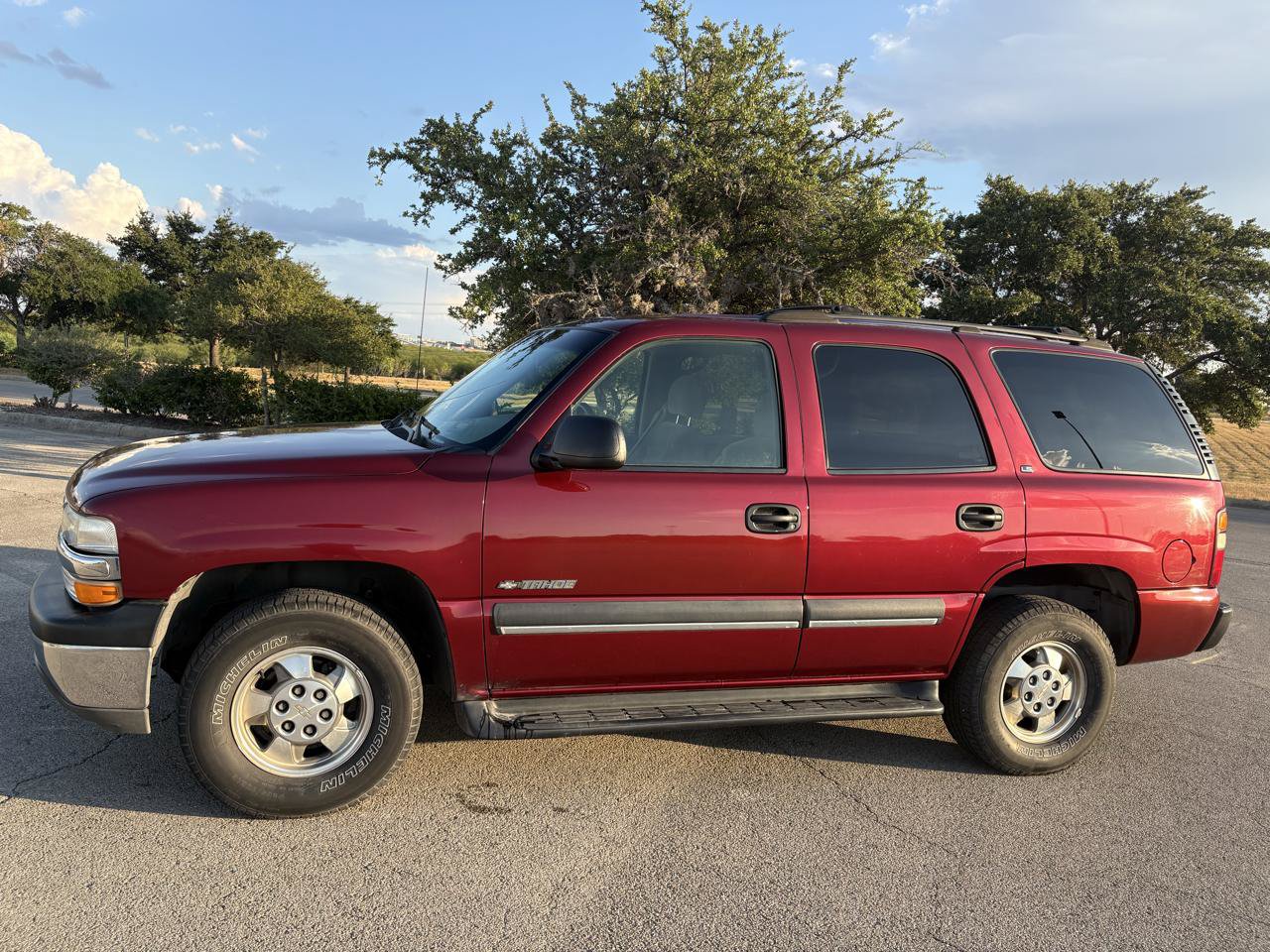 Used 2002 Chevrolet Tahoe LS w/ Trailer Pkg AWD/4WD image 4