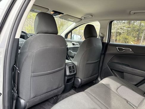 Used 2023 Kia Sportage LX image 27
