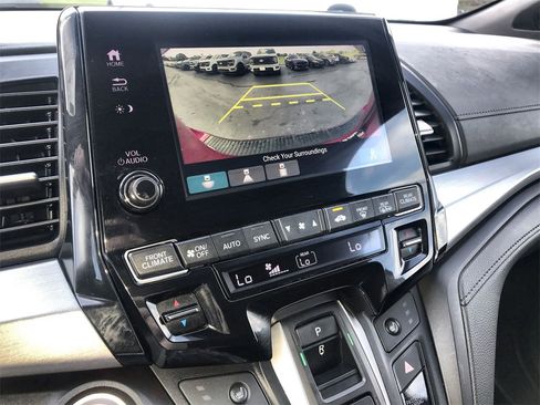 Used 2023 Honda Odyssey Sport image 17