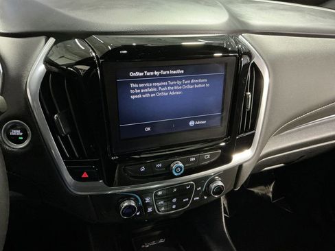 Used 2023 Chevrolet Traverse LT image 28