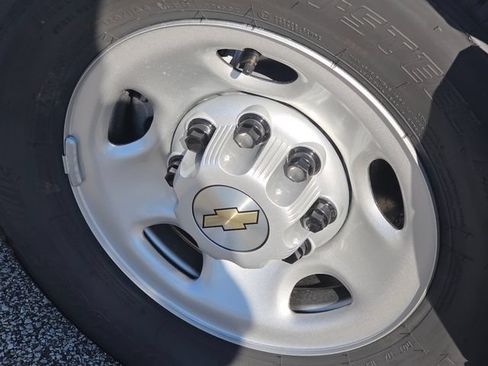 New 2026 Chevrolet Express 2500 w/ Driver Convenience Package RWD image 6