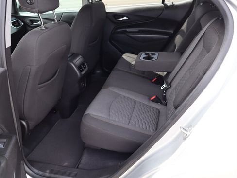 Used 2021 Chevrolet Equinox LT AWD/4WD image 17