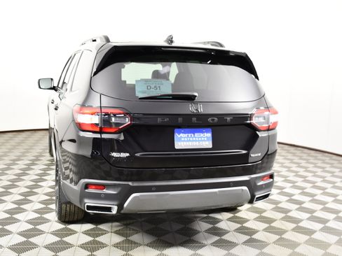 Certified 2026 Honda Pilot image 7
