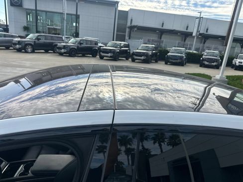 Used 2023 Tesla Model X AWD/4WD image 5