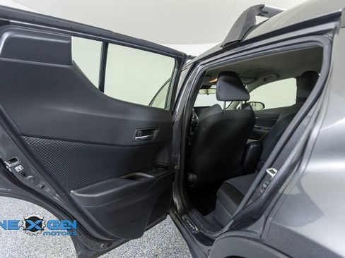 Used 2021 Toyota C-HR LE FWD image 24