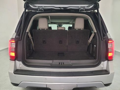 Used 2019 Ford Expedition Limited w/ Equipment Group 302A AWD/4WD image 29