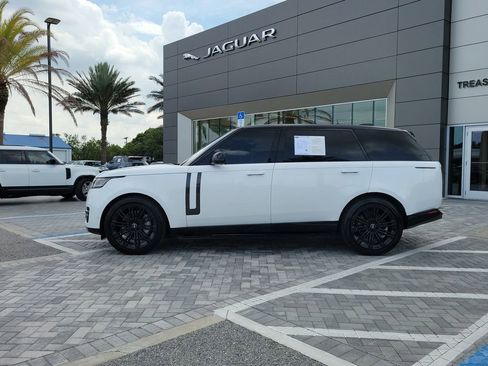 Certified 2023 Land Rover Range Rover Long Wheelbase SE AWD/4WD image 2