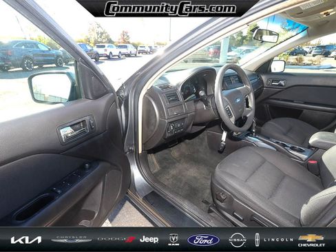 Used 2010 Ford Fusion SE image 11