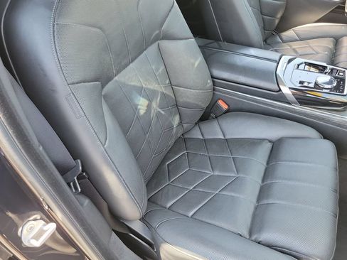 Used 2024 BMW 740i RWD image 20