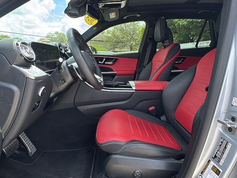 Used 2024 Mercedes-Benz GLC 43 AMG 4MATIC image 9
