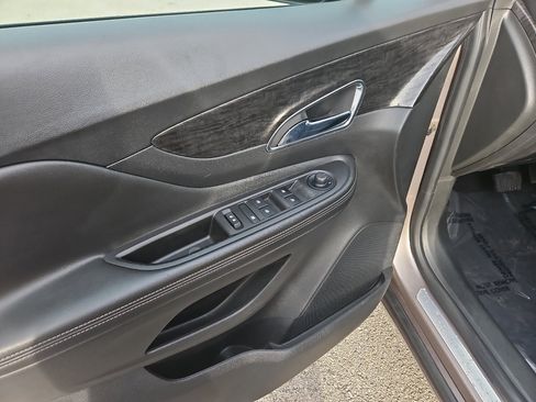 Used 2014 Buick Encore FWD image 8